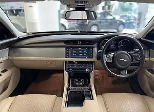 Jaguar xf